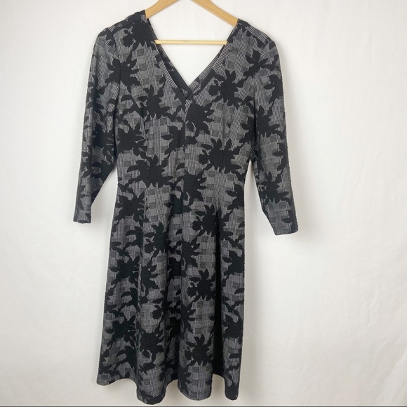 Sabie fit and flare dress, gray and black Size large - Picture 3 of 6